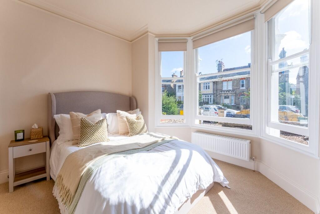 Main image of property: Victoria Park, Cambridge CB4