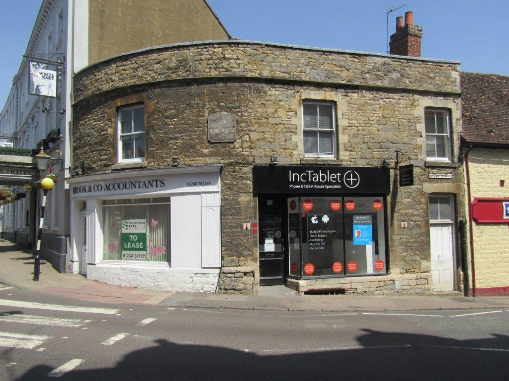 Main image of property: Market Square & 25 Bridge Street, Buckingham, Buckinghamshire, MK18
