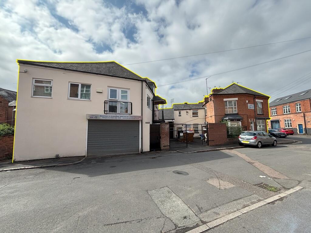 Main image of property: 31-35 Knighton Lane, Leicester, LE2 8BG