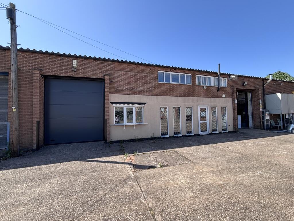 Main image of property: 17 Dukes Close, Thurmaston, Leicester, LE4 8EY