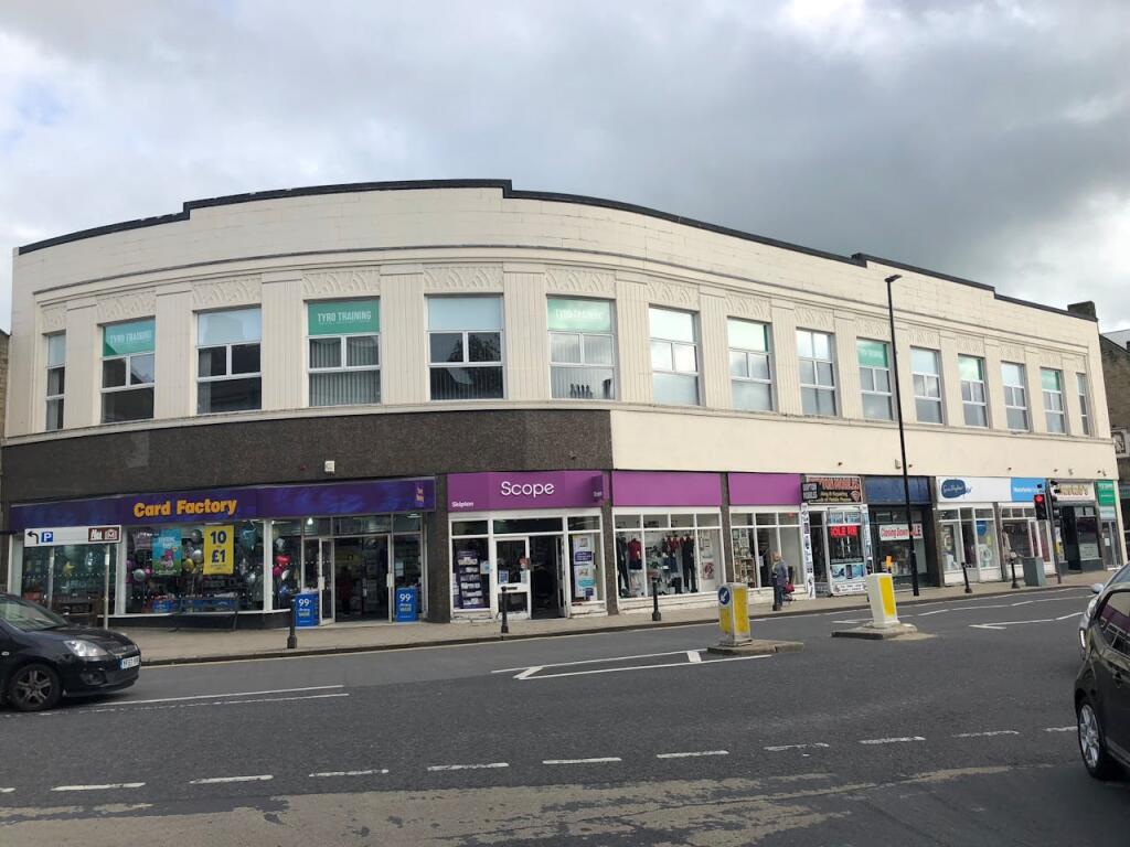 Property image for Crescent House, Keighley Road, Skipton, BD23 2LP