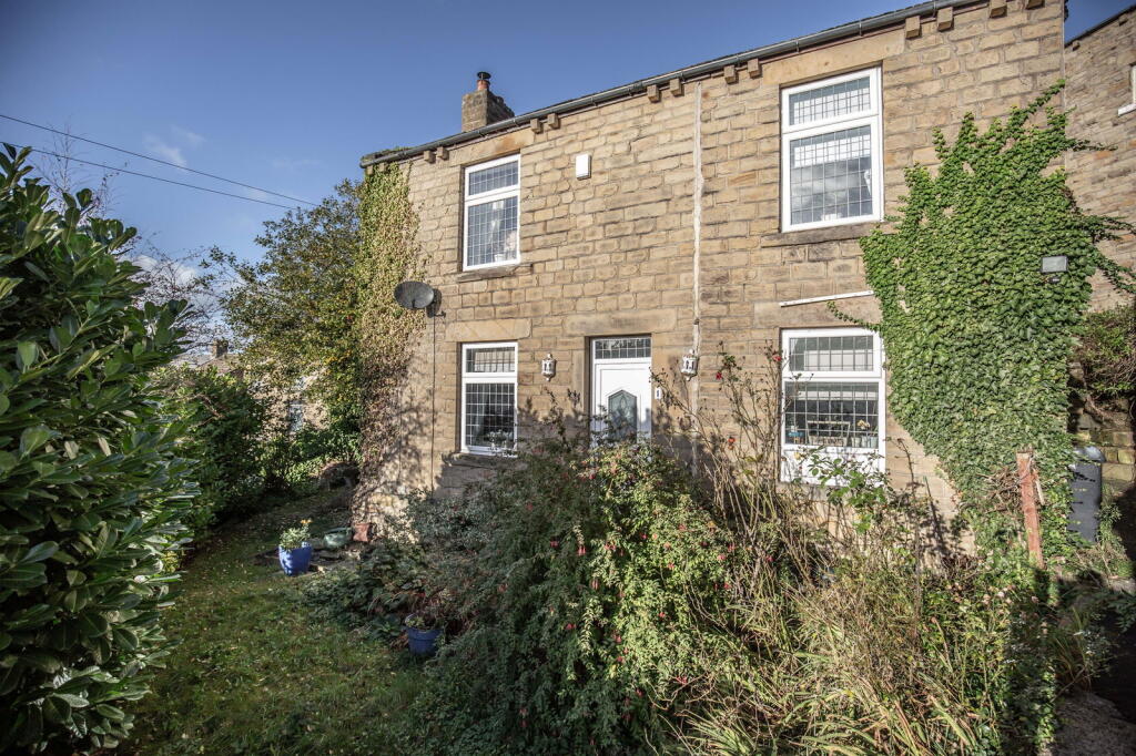 Main image of property: Oaks Road, Soothill, Batley, WF17 6NS