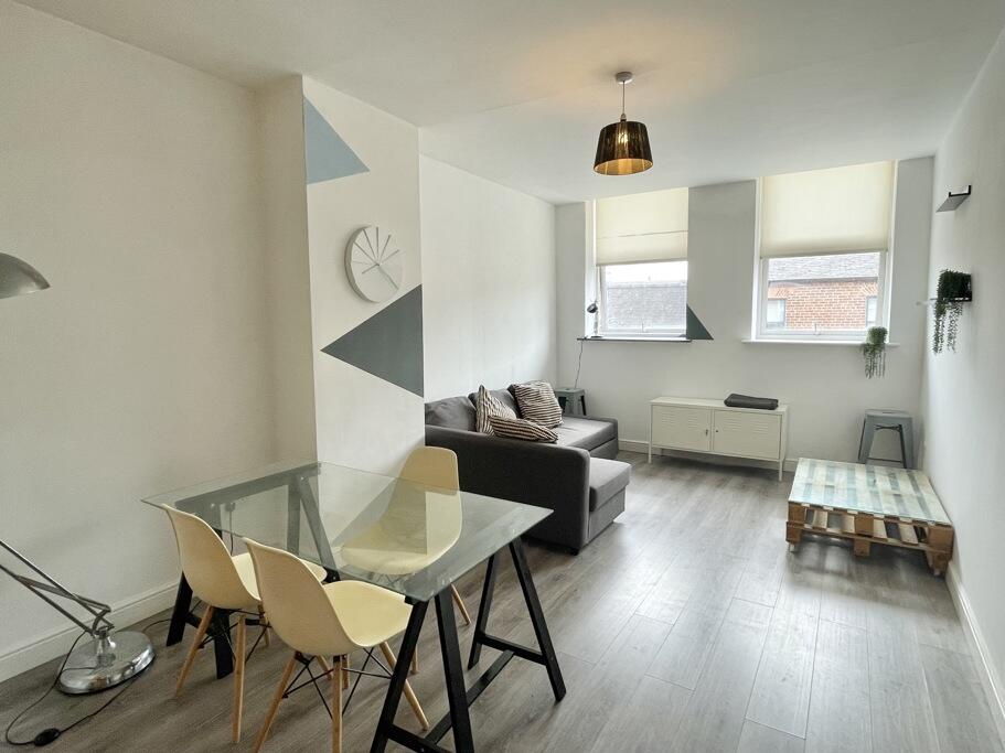 Main image of property: Kirgate, Leeds City Centre