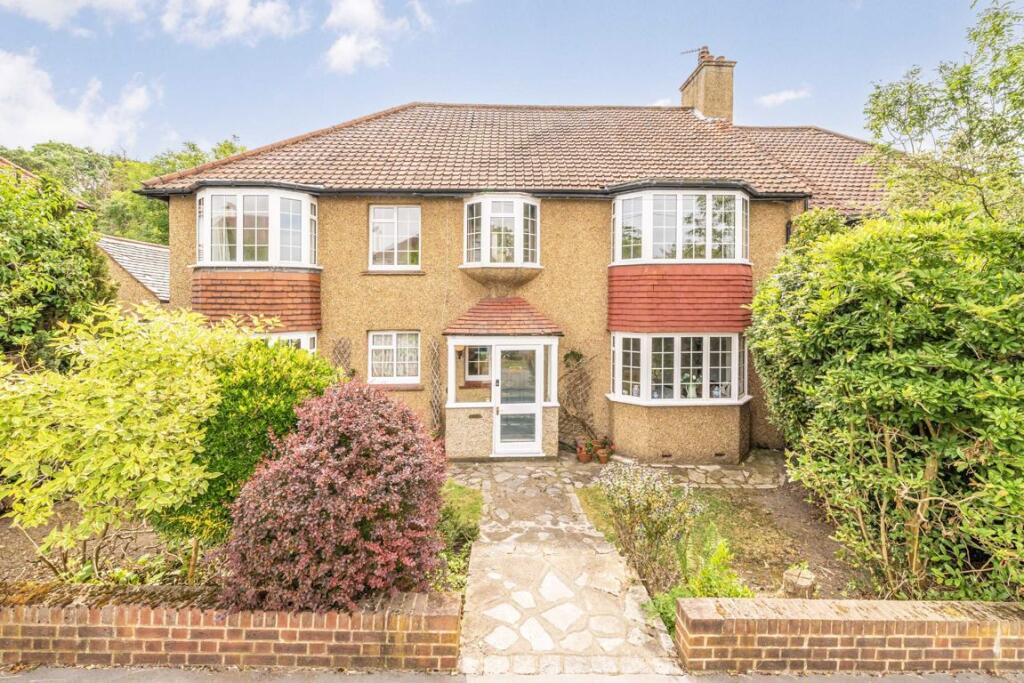 Main image of property: Norbury Hill, London