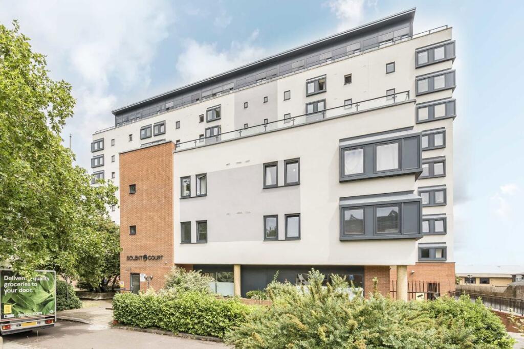 Main image of property: London Road, London