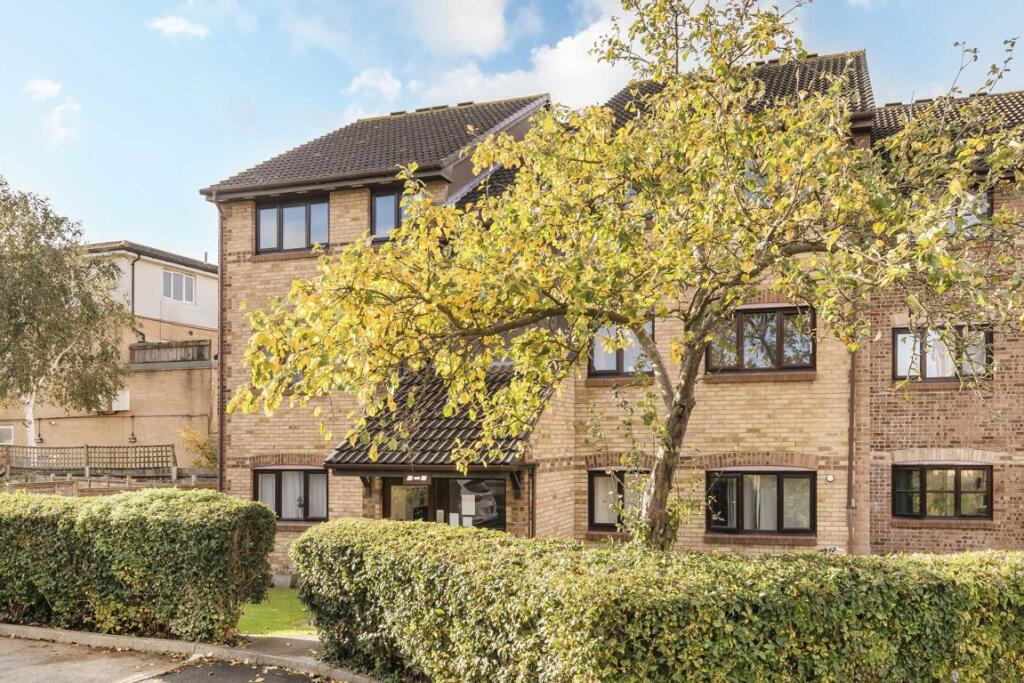 Main image of property: Veronica Gardens, London