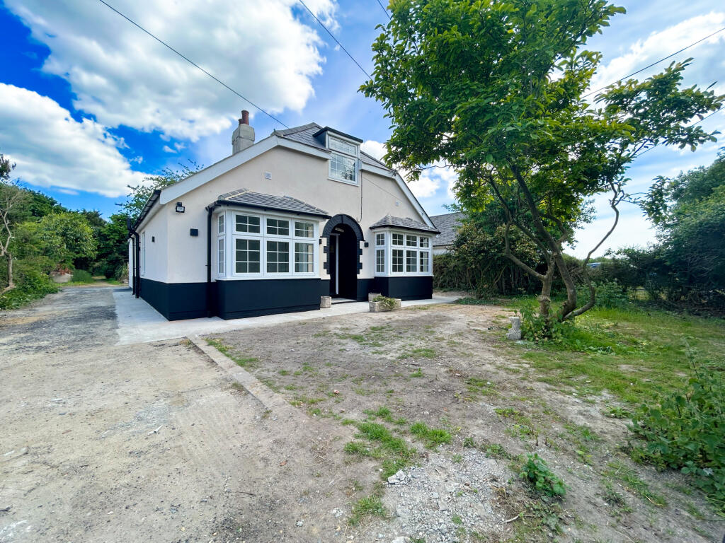Main image of property: Nayland Road, West Bergholt, Colchester, Essex, CO6