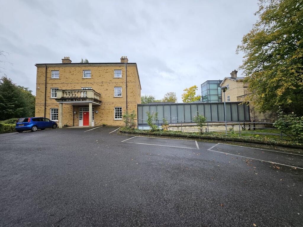 Main image of property: 6 Oxford Place, Manchester, M14 5RZ