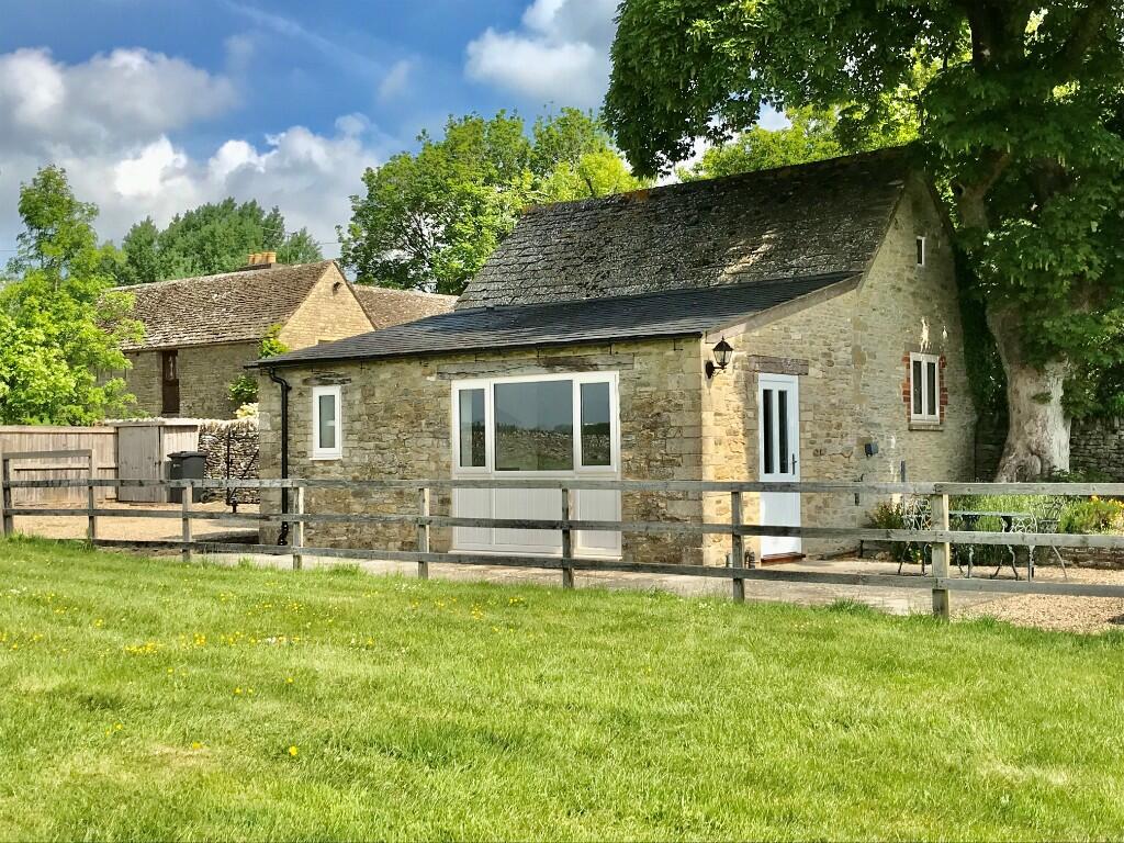 Main image of property: Fosse Cross, GL54