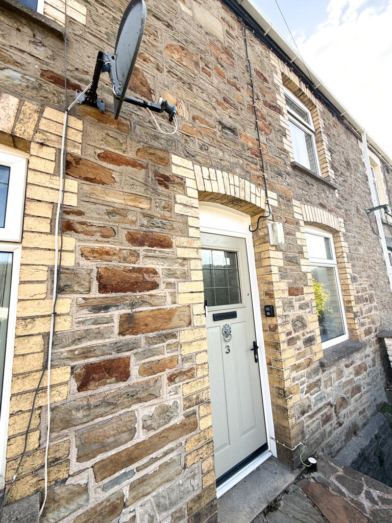 3 bedroom terraced house