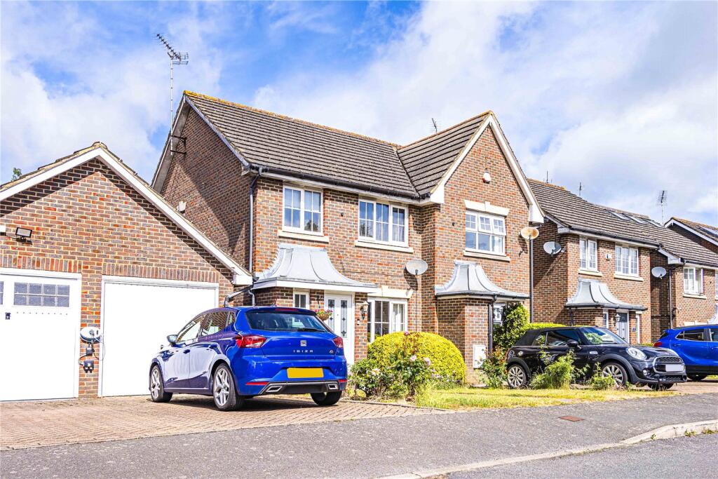 Main image of property: Kensington Way, Borehamwood, Hertfordshire, WD6