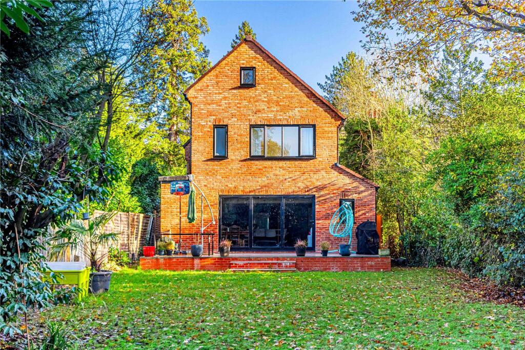 Main image of property: The Avenue, Radlett, Hertfordshire, WD7