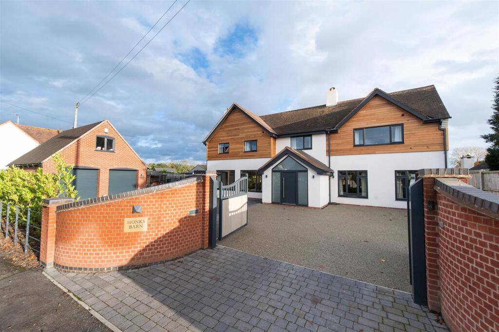 Main image of property: Worcester Road, Harvington, Kidderminster