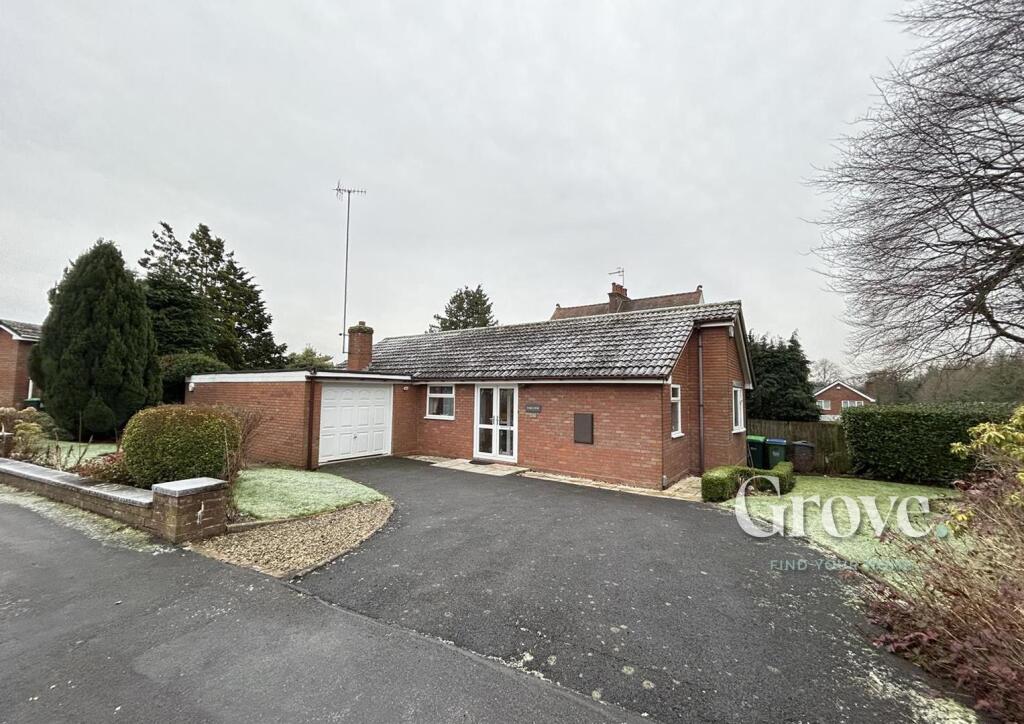 Main image of property: Hadendale, Cradley Heath