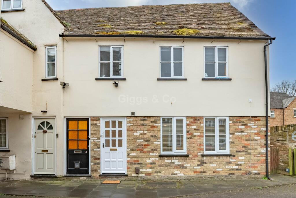 Main image of property: Lee Court, St Neots