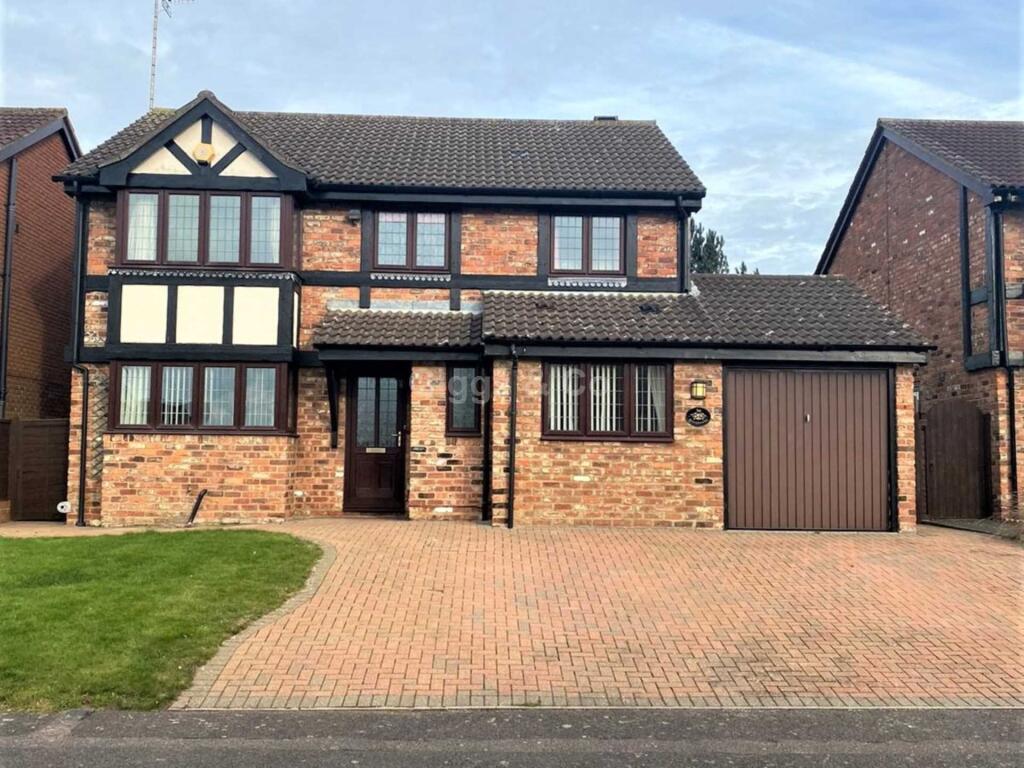 Main image of property: Woodmere, Luton