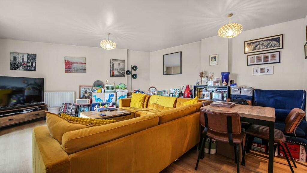 Main image of property: High Road Leytonstone, London, E11