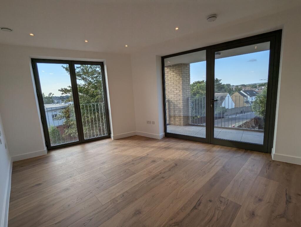 Main image of property: High Road, Ilford, London, IG3