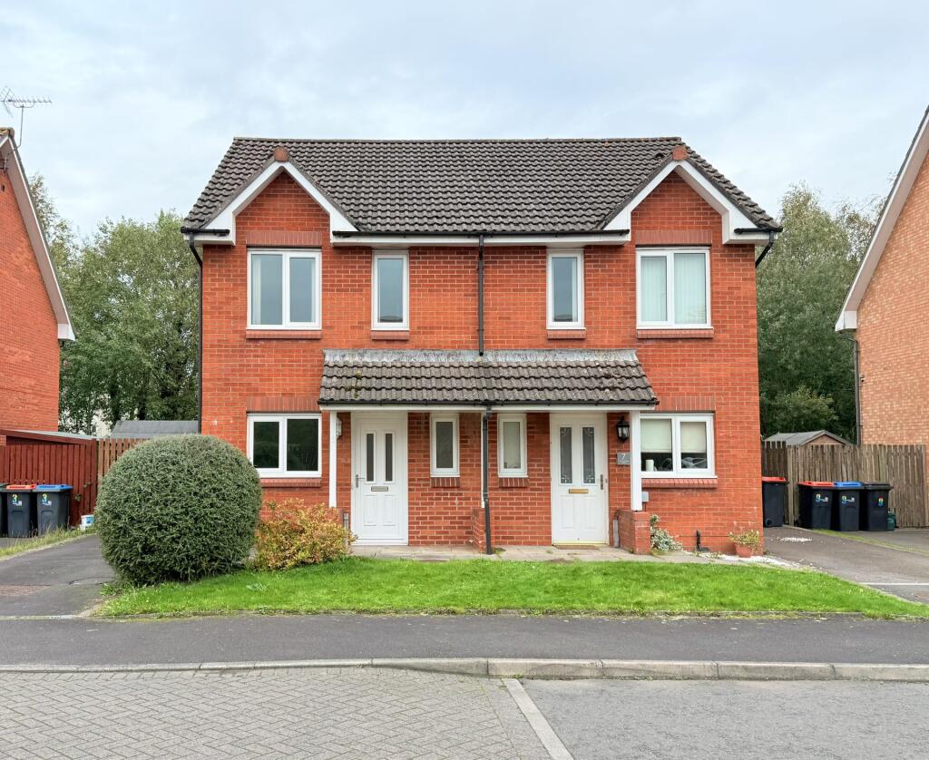 Main image of property: 5 Collochan Drive, Dumfries, DG2 9FH
