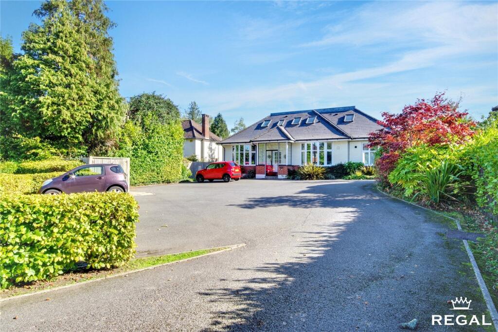 Main image of property: Hanfield Lodge, 43 Gravel Hill, Wimborne, BH21