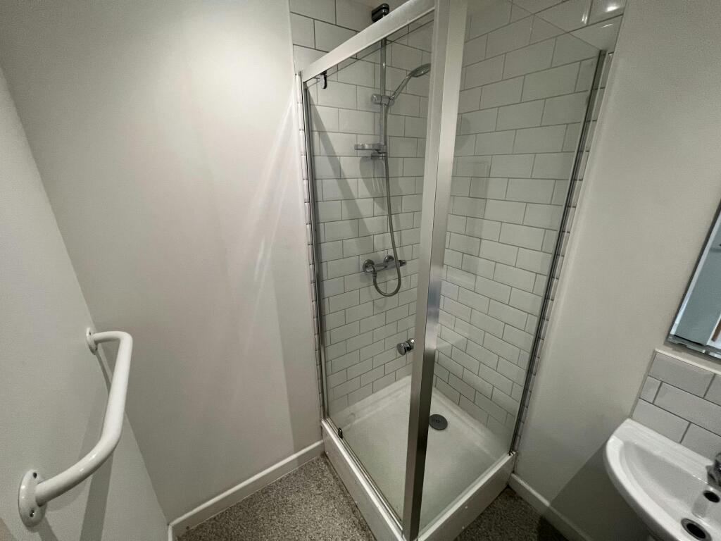 E4AF3E3730A748329F24D B1.jpeg