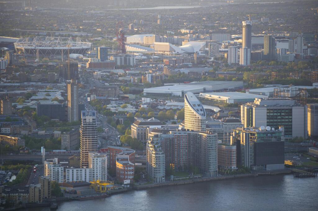 Main image of property: New Providence Wharf, Fairmont Avenue, London, E14 9PF