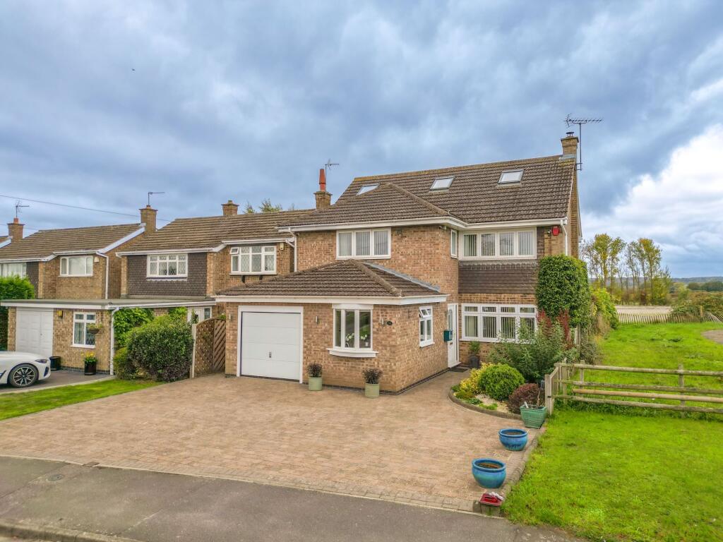 Main image of property: Foxs Covert, Fenny Drayton, CV13