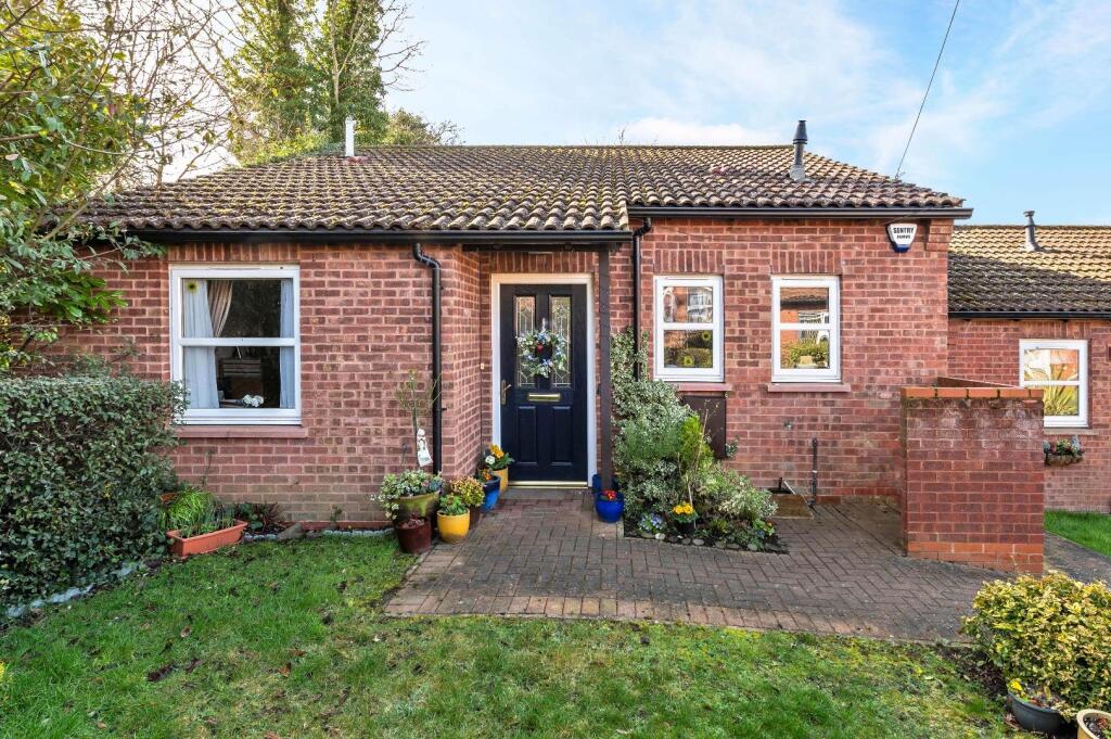 Main image of property: South Drive, Cuffley, Potters Bar