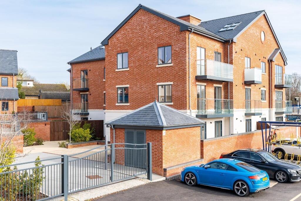 Main image of property: Park Lane, Knebworth