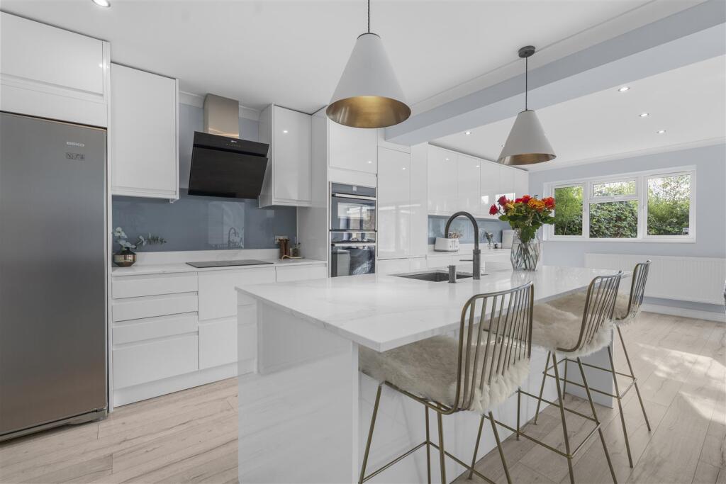 Main image of property: Watercress Road, Cheshunt, Waltham Cross