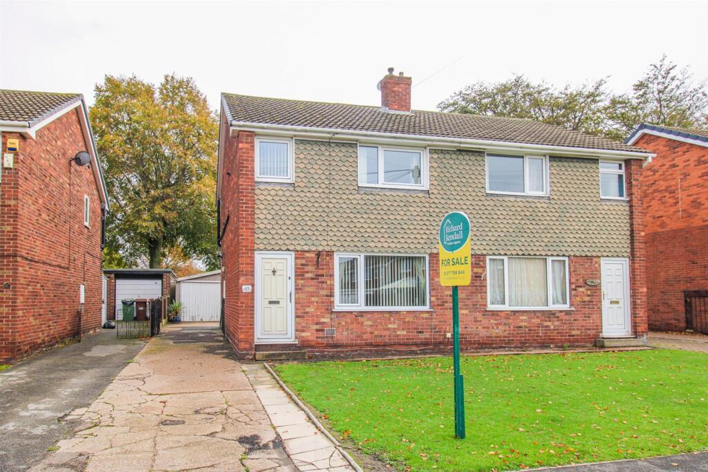Main image of property: Katrina Grove, Featherstone, Pontefract