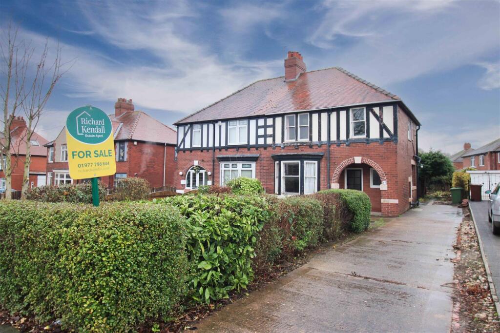 Main image of property: Park Lane, Pontefract