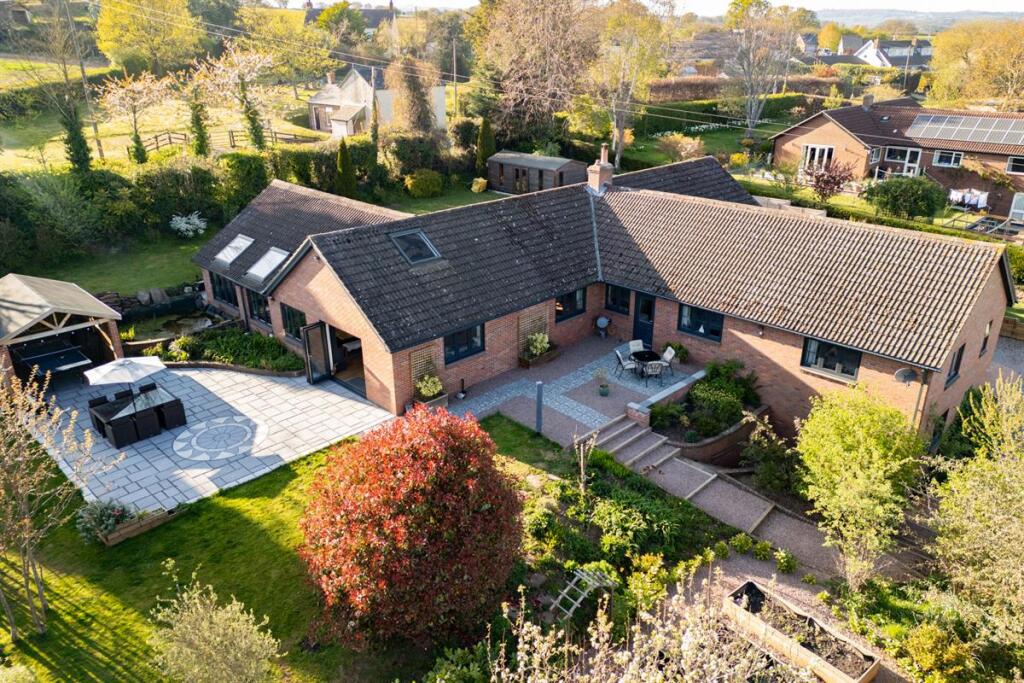 Main image of property: Llancloudy, Hereford, Herefordshire, HR2 8QW