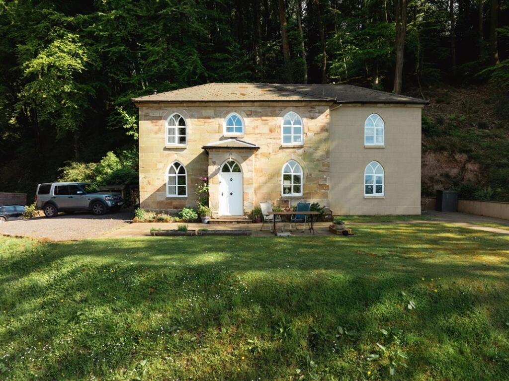 Main image of property: Woodbine Cottage, Howle Hill, Ross-on-wye, Herefordshire, HR9 5SP