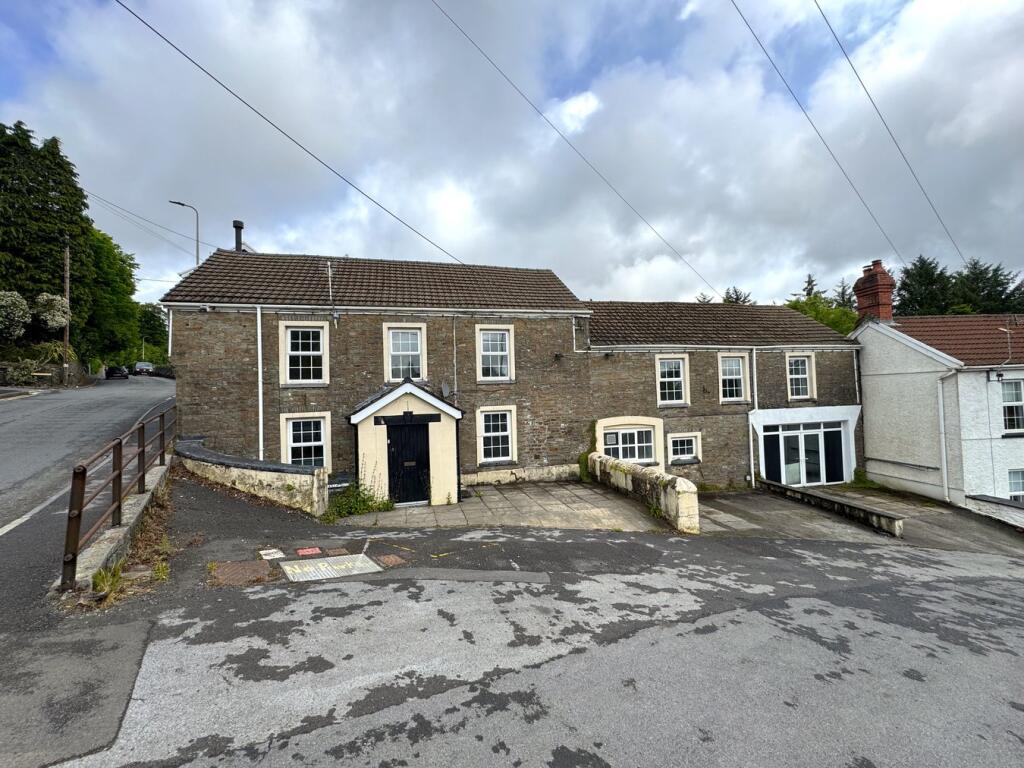 Main image of property: Fountain Road, Llannon, SA14