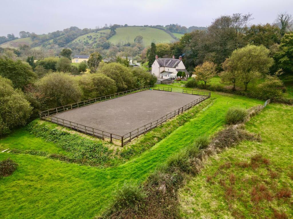 Main image of property: Felingwm, Carmarthen, SA32