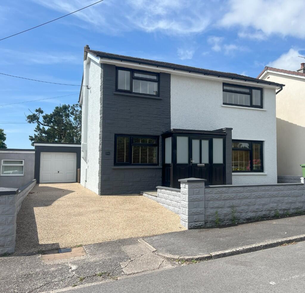 Main image of property: Heol West Plas, CF35