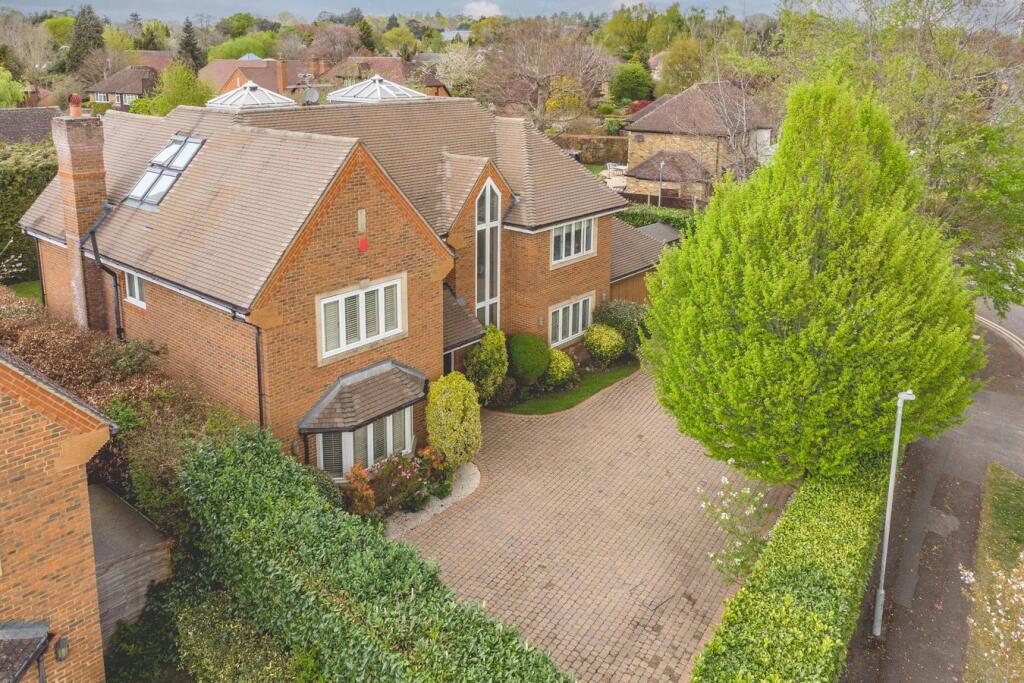 Main image of property: Sandelswood End, Beaconsfield, HP9
