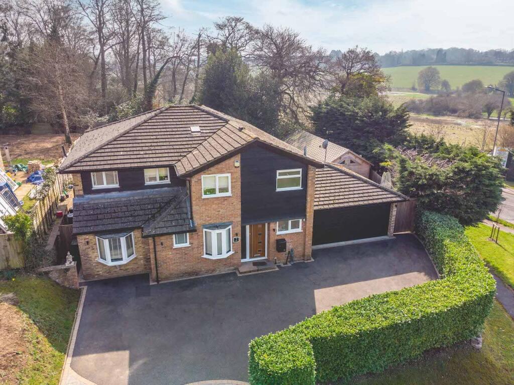 Main image of property: Turners Wood Drive, Chalfont St Giles, HP8