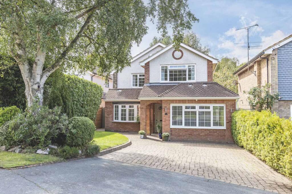 Main image of property: The Spinney, Beaconsfield, HP9