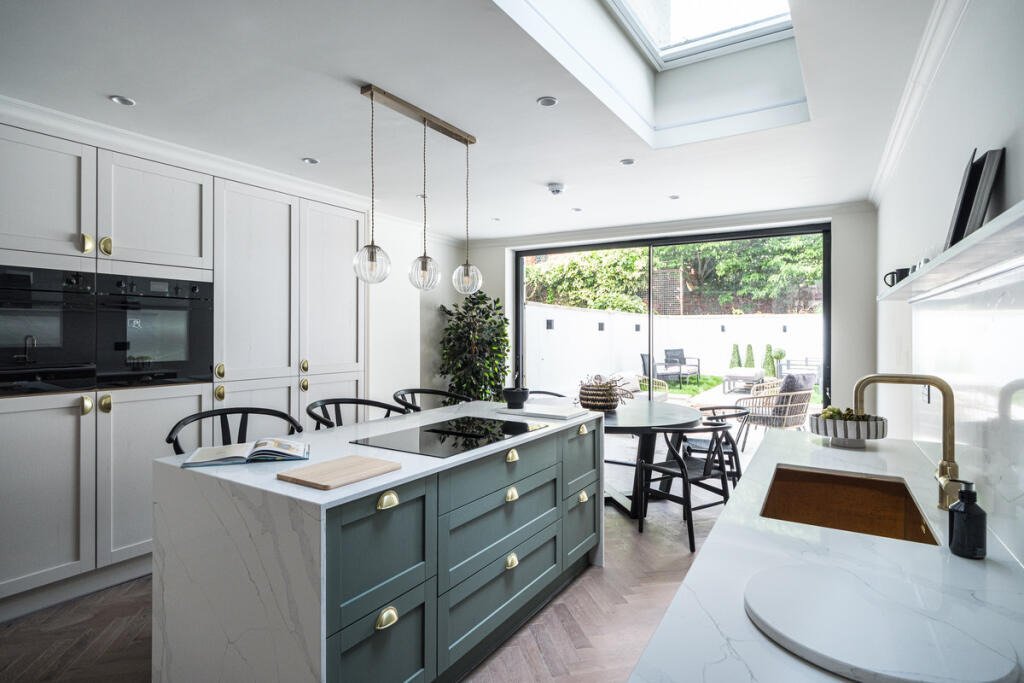 Main image of property: Avenell Road, London, N5