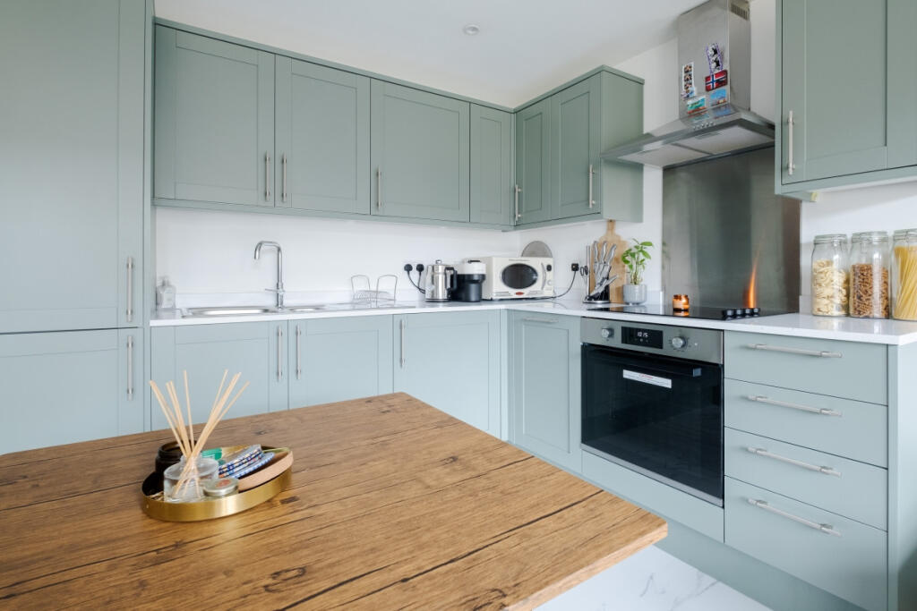 Main image of property: Mildmay Avenue, London, N1