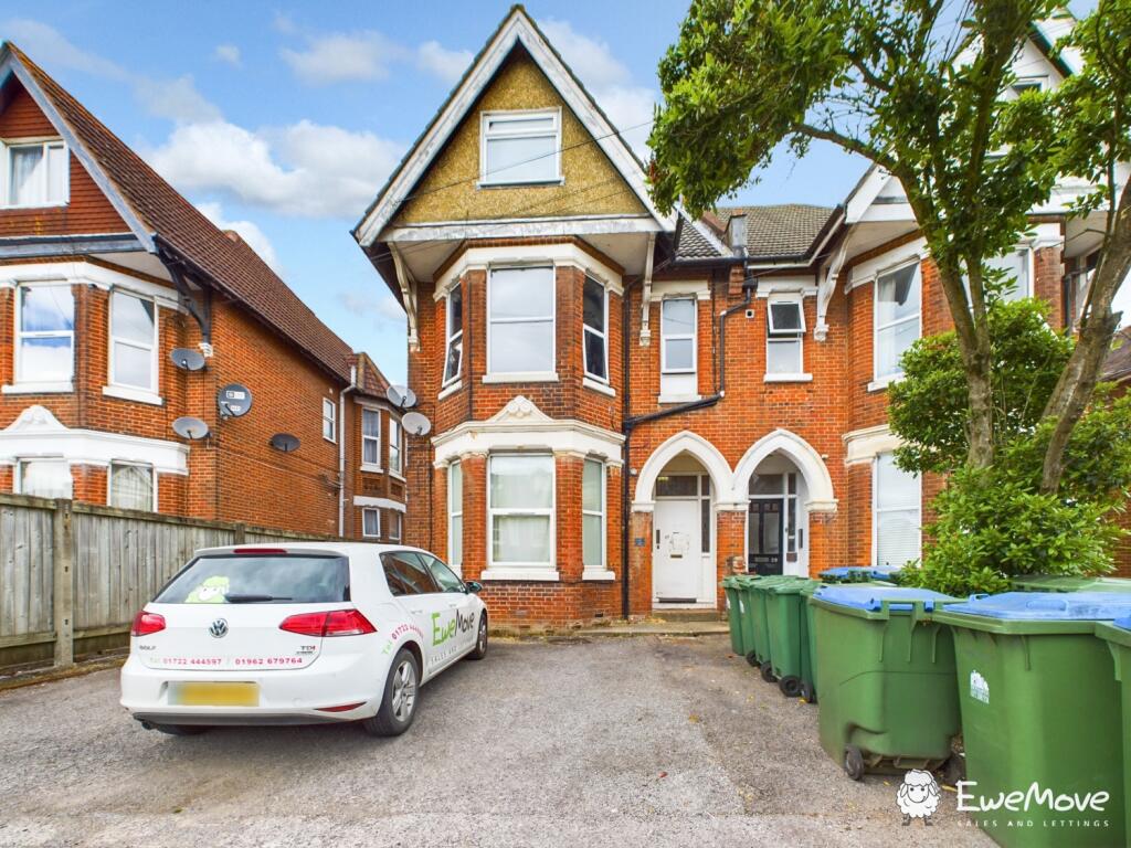 Main image of property: 30 Howard Road, Southampton,  SO15