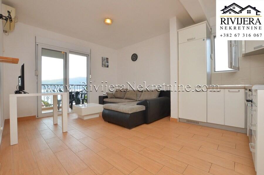 Main image of property: Bijela