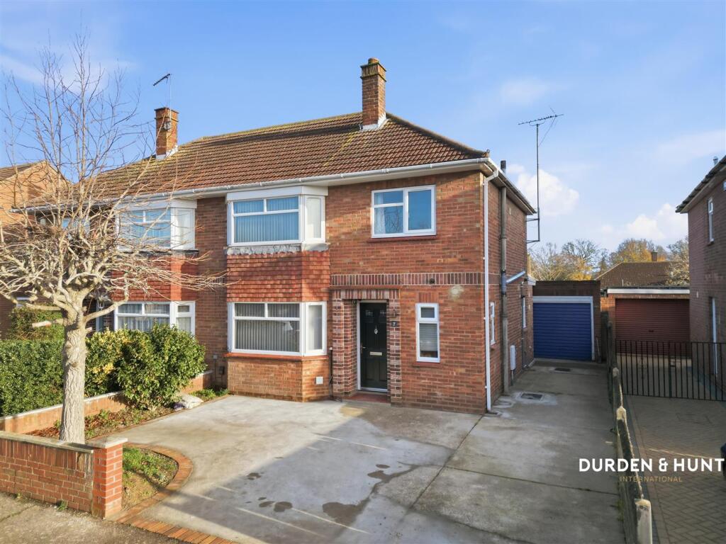 Main image of property: Magazine Farm Way, Colchester, CO3