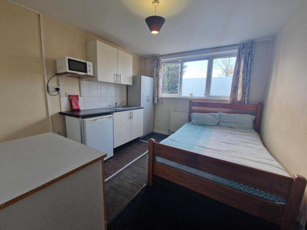 Main image of property: Tiptree Crescent, Clayhall IG5 0ST