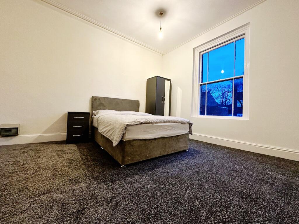 Main image of property: 13 Wellington Road, Smethwick, B67