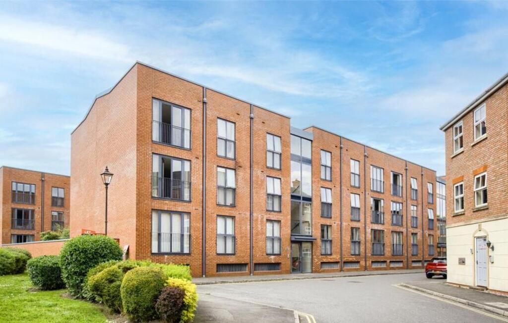 Main image of property: Ascote Lane, Shirley, Solihull, B90