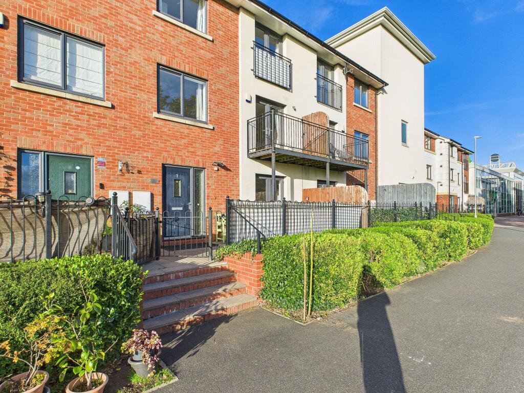 Main image of property: Parkside Stratford Road, Shirley - B90