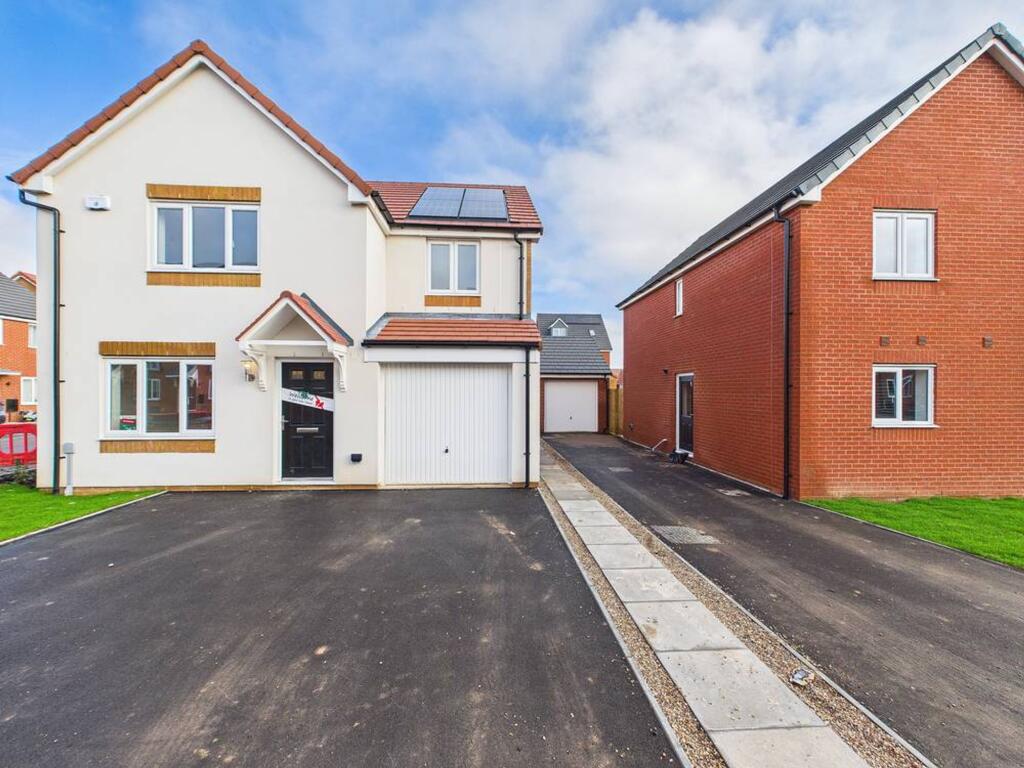 Main image of property: Hall Farm Avenue, Coventry, CV6